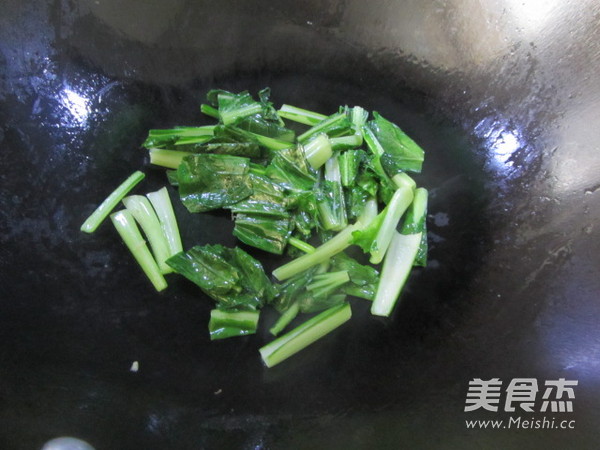 Mushroom and Egg Noodle Soup recipe