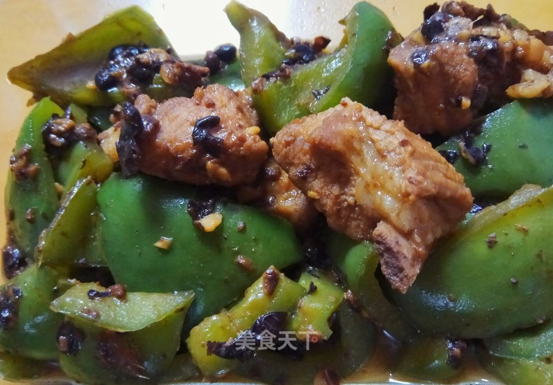 Stir-fried Pork Ribs with Tempeh and Green Peppers recipe