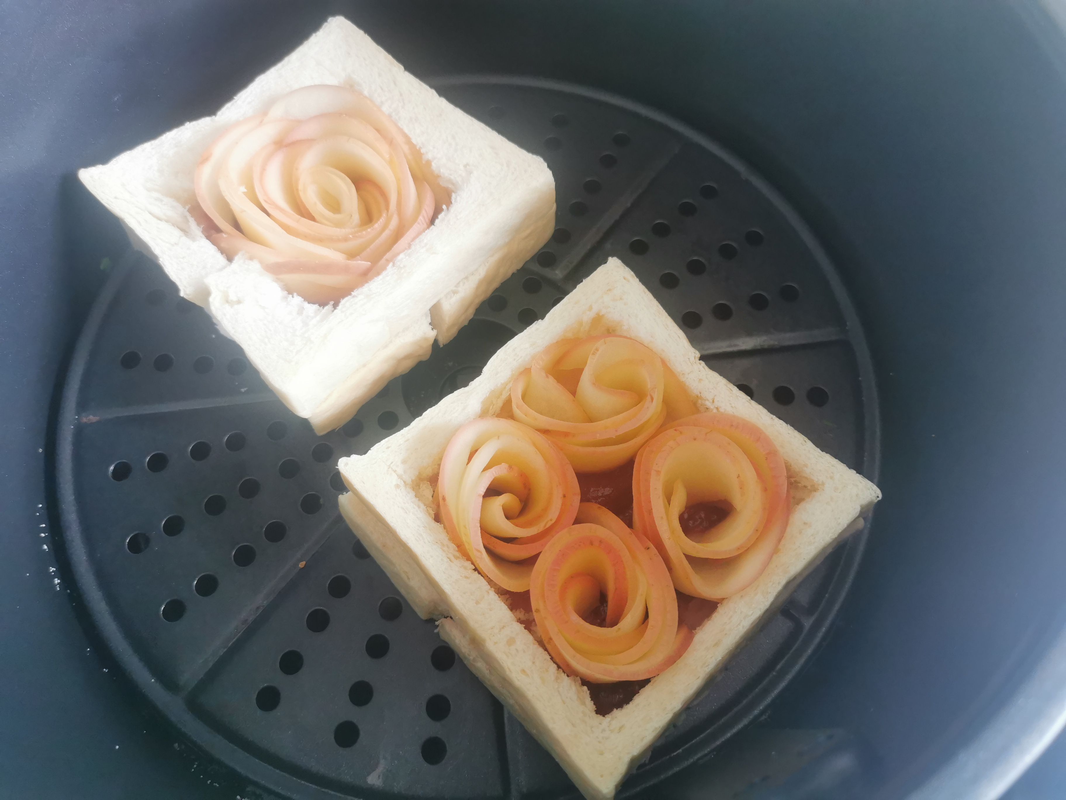 Apple Rose Toast recipe