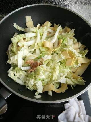 Stir-fried Cabbage with Bean Curd recipe