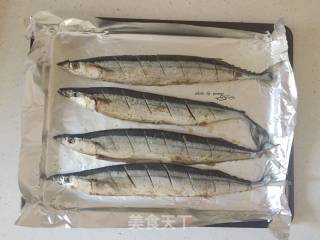 Grilled Saury with Garlic recipe