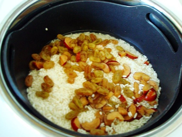 Glutinous Rice and Coconut Rice Ball recipe