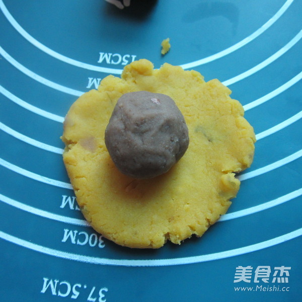 Bean Paste Mooncake recipe