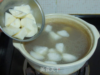 Lotus Root and Yam Spare Rib Soup recipe