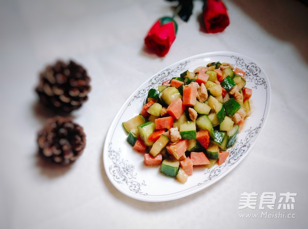 Stir-fried Pork with Ham and Cucumber recipe