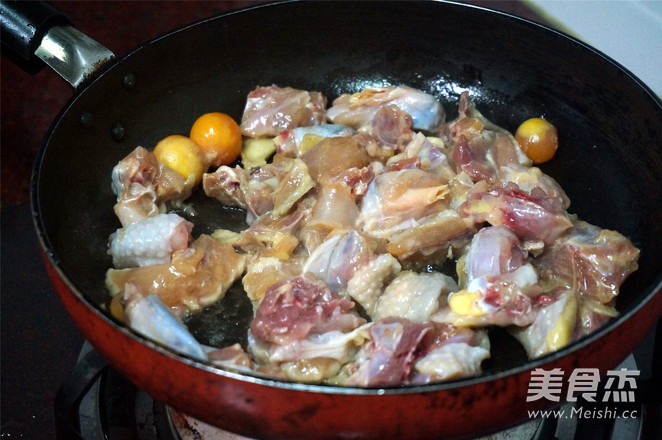 Stir-fried Chicken with Mushrooms recipe