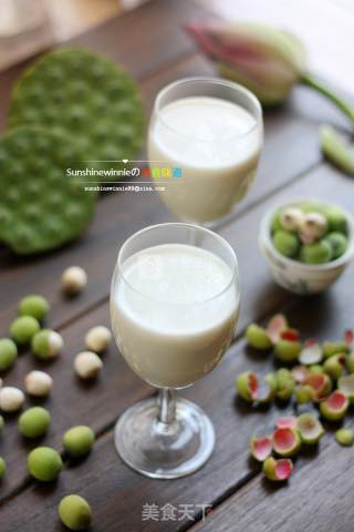 Seasonal Food---coconut Fragrant Lotus Seed Dew recipe