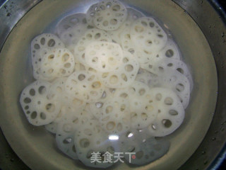 Xinlan Hand-made Private Kitchen [red Oil Vinegar Fragrant Lotus Root]-qiqiao Linglongxin recipe