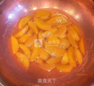 Homemade Canned Yellow Peaches recipe
