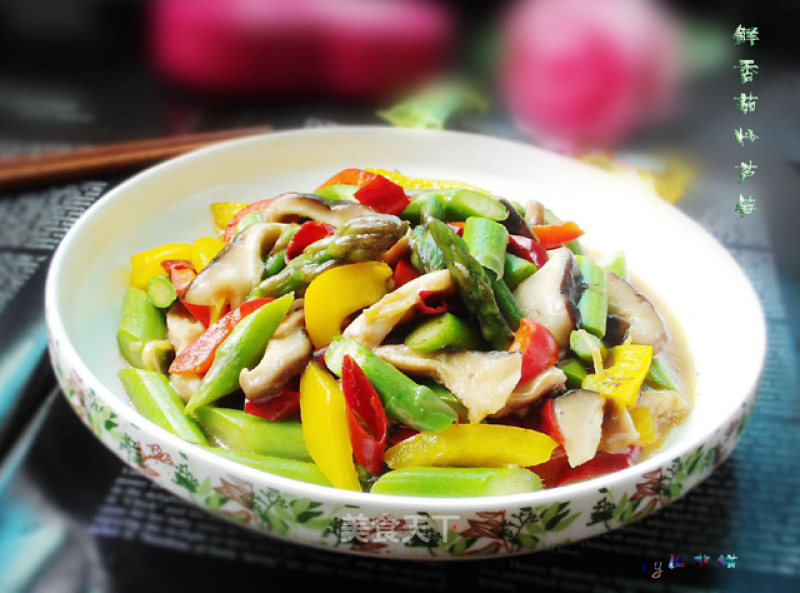 Stir-fried Asparagus with Fresh Mushrooms recipe