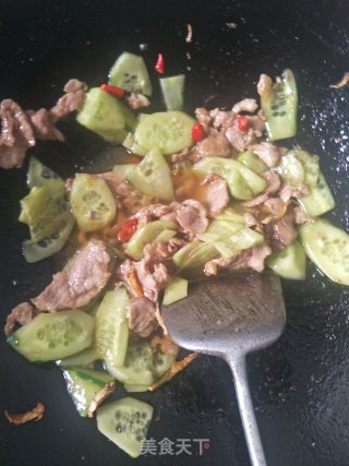 Cucumber Fried Pork recipe