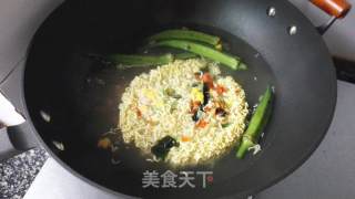 Instant Noodles Can Also be Highly Compelling---the Lamb Who Strayed into The Garden recipe