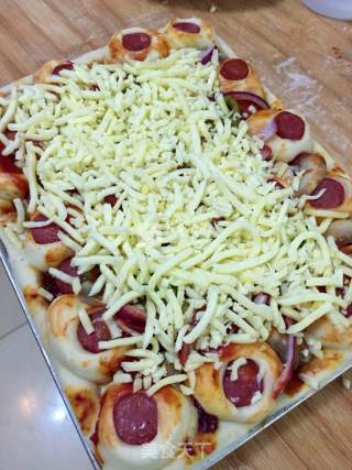 Grilled Sausage Cheese Pizza recipe