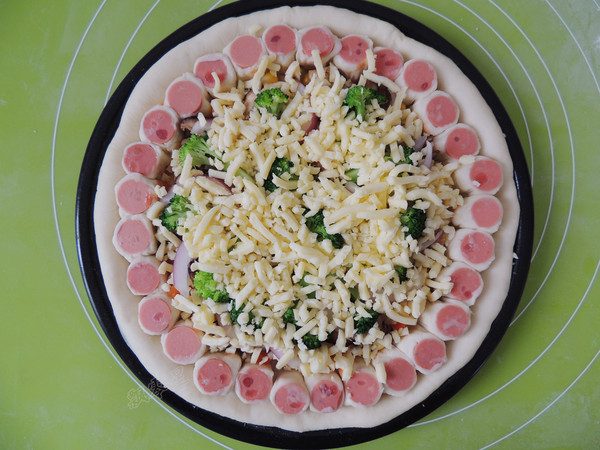 Mushroom Ham Lace Pizza recipe