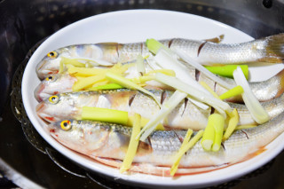 Steamed Barracuda—the First Freshest in Spring recipe