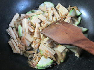 Fried Mustard and Zucchini with Yuba recipe