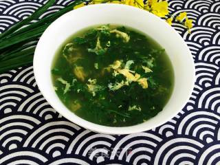 Chrysanthemum Leaf Egg Soup recipe