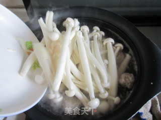 Mushroom Tomato Meatball Soup recipe