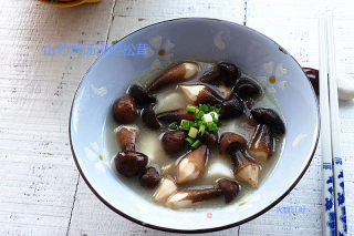 Agaricus Blazei in Chicken Soup with Yam recipe