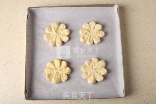 Charming Coconut Flower Bread recipe