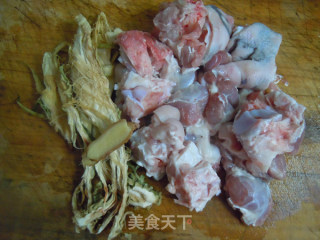 Summer Nutritional Soup---bawang Flower Pig's Feet Soup (casserole) recipe
