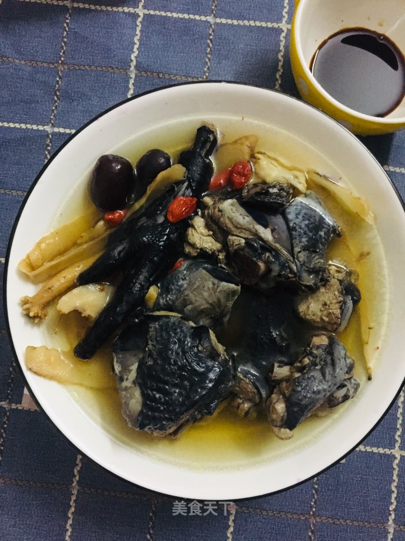 Angelica Codonopsis Black Chicken Soup recipe