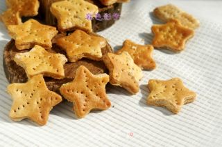 Crispy Biscuits with Millet Noodles recipe