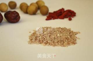 Longan and Chinese Wolfberry Porridge recipe