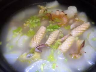 White Radish Squid Soup recipe