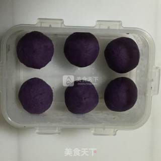 Purple Sweet Potato Bread Roll recipe