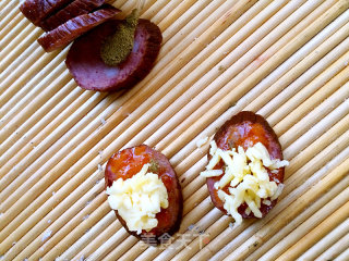 Roasted Red Sausage with Cheese Jam (russian Style) recipe