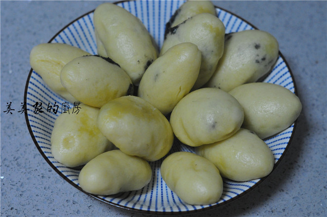 Black Sesame Honey Bun recipe