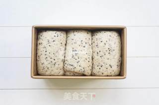 #aca烤明星大赛#black Sesame Toast (medium Species) recipe