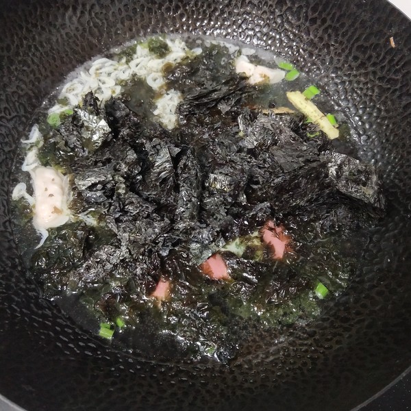 Seaweed Meatball Soup recipe