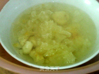 [guangdong] Horseshoe Loquat White Fungus Soup recipe