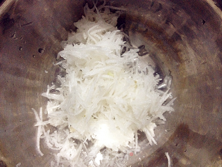 Going Out of The Country and Becoming Famous in The World-korean Spicy Cabbage recipe