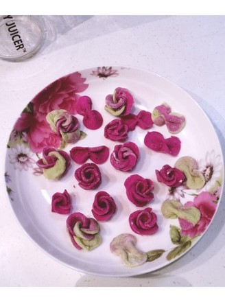 Two-color Butterfly Noodle + Dragon Fruit Pocket Rose Bun recipe