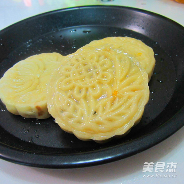 Bean Paste Mooncake recipe