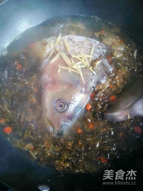 Hot and Sour Fish Head Vermicelli Pot recipe
