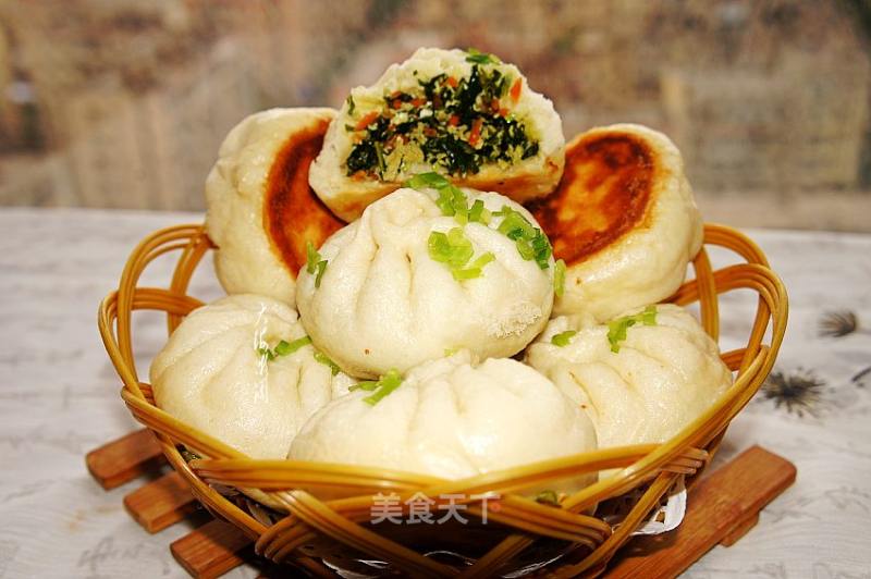 Eleutherococcus Senticosus and Egg Stuffed Fried Buns recipe