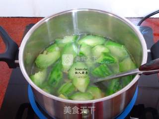 Scallop and Loofah Soup recipe