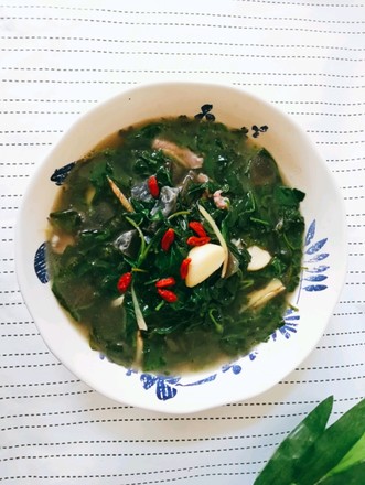 Chinese Wolfberry Leaves in Soup