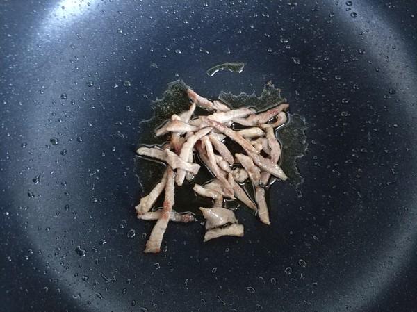 Stir-fried Shredded Pork with Black Bean Sprouts recipe