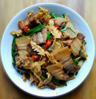 Stir-fried Bacon with Dried Bamboo Shoots recipe