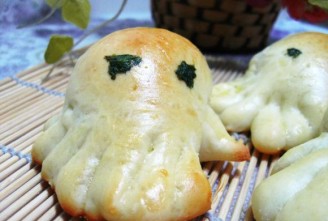 Octopus Bread recipe