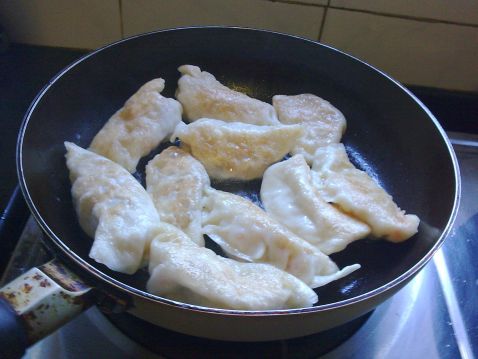 Fried Mushroom and Sha Ge Sheng Dumplings recipe