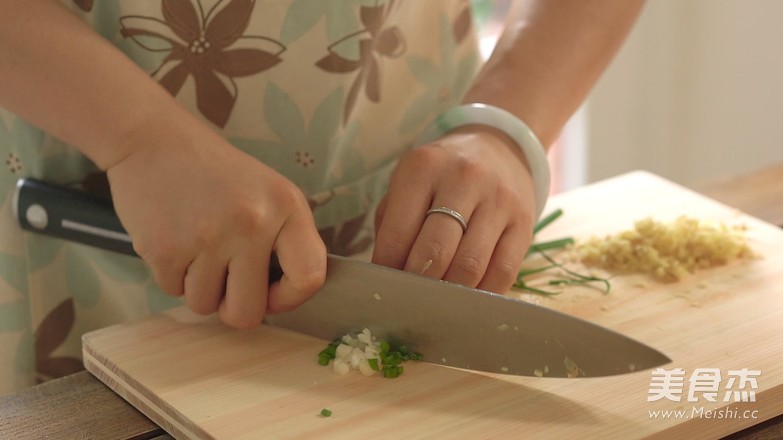 Leek and Shrimp Dumplings recipe