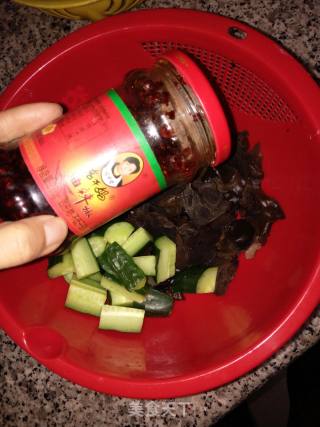 Refreshing Cucumber ~ Fungus Mixed with Cucumber recipe