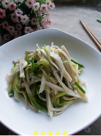 Shredded Eryngii Mushrooms in Cold Dressing recipe