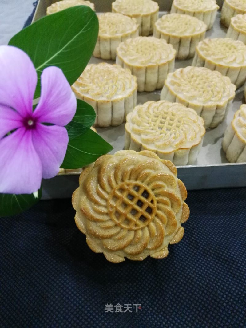 Black Sesame Egg Yolk Mooncake recipe